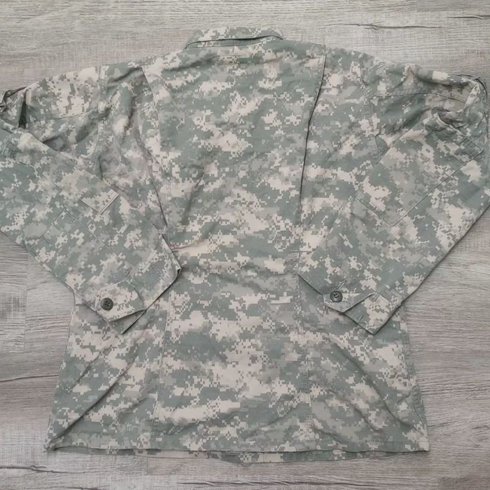 Image 2 - US UCP ACU Field Top