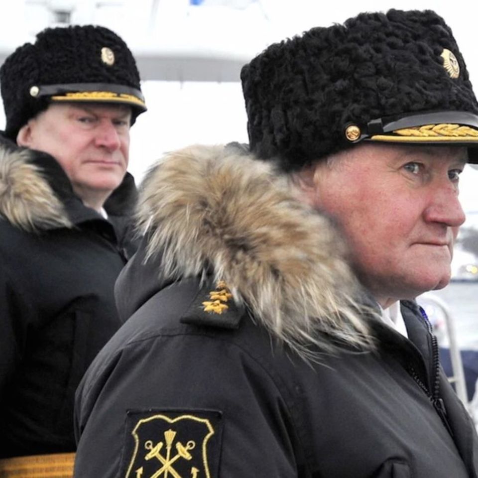 Image 5 - Russian Admiral's Winter Hat