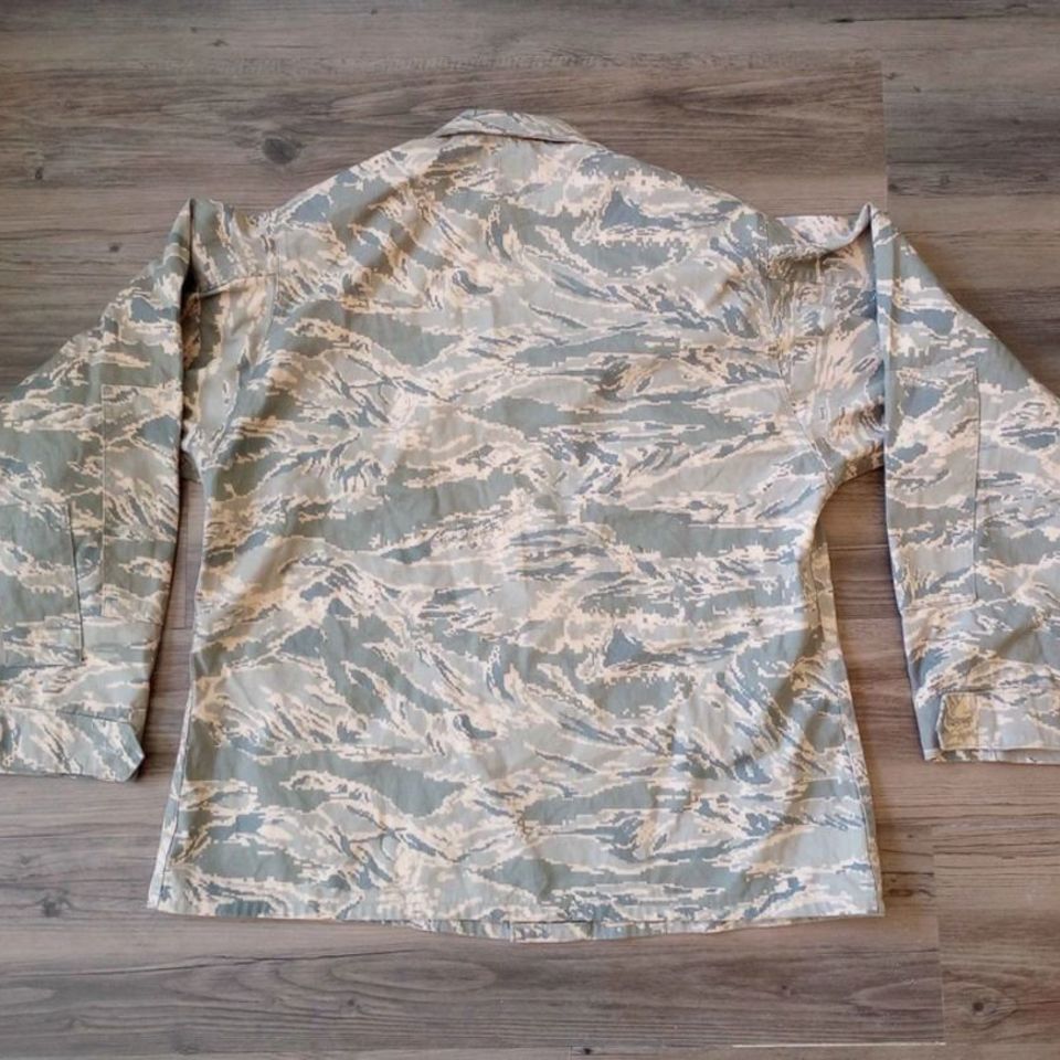 Image 2 - USAF Tiger Stripe Top 44S Med