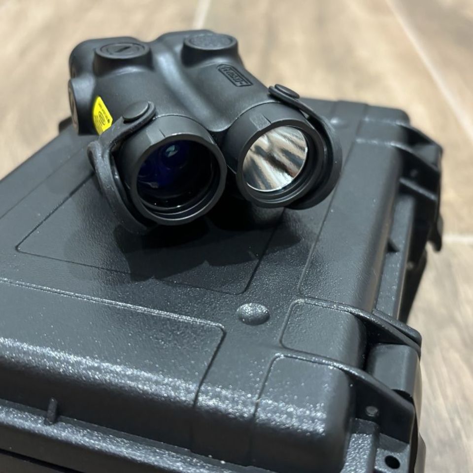 Image 4 - NIB Holosun LE321-GR w/ light