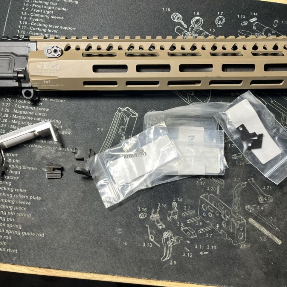 Image 4 - AR15 .22LR Custom Upper 