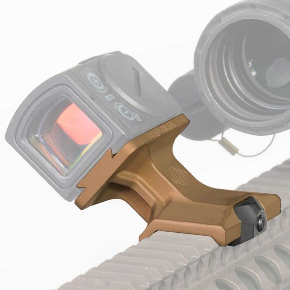 Image 5 - NIB Reptilia Offset Mount