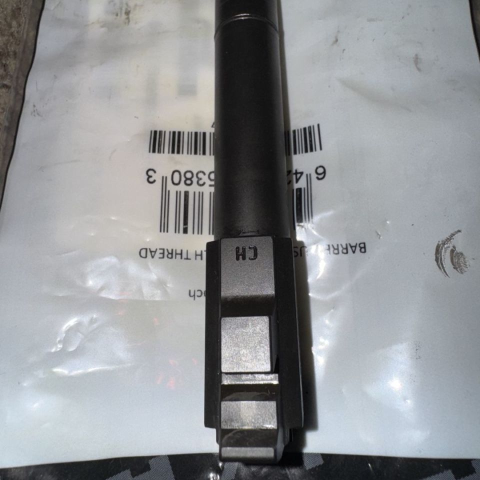 Image 2 - usp45c thread barrel and mags