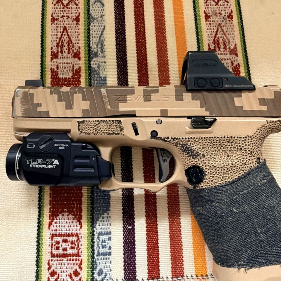 Image 2 - Glock 19 gen 3 