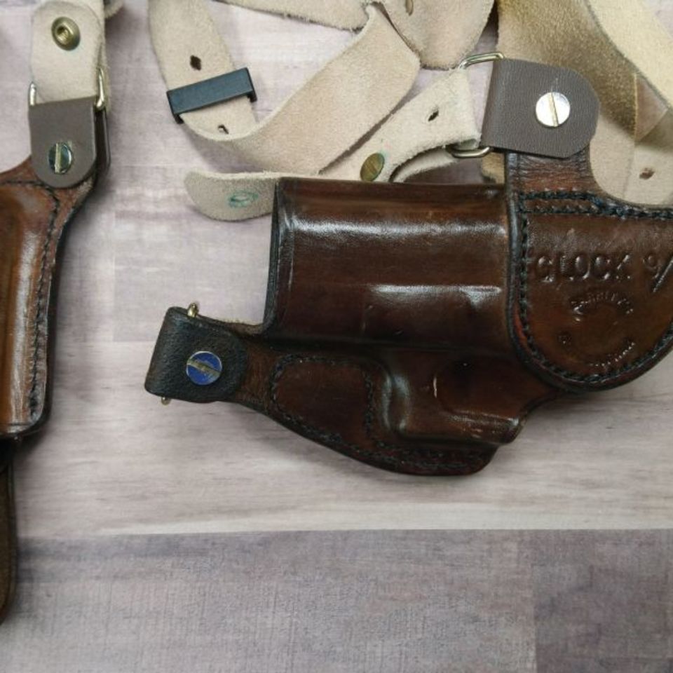Image 2 - Garrity Glock 26 Holster
