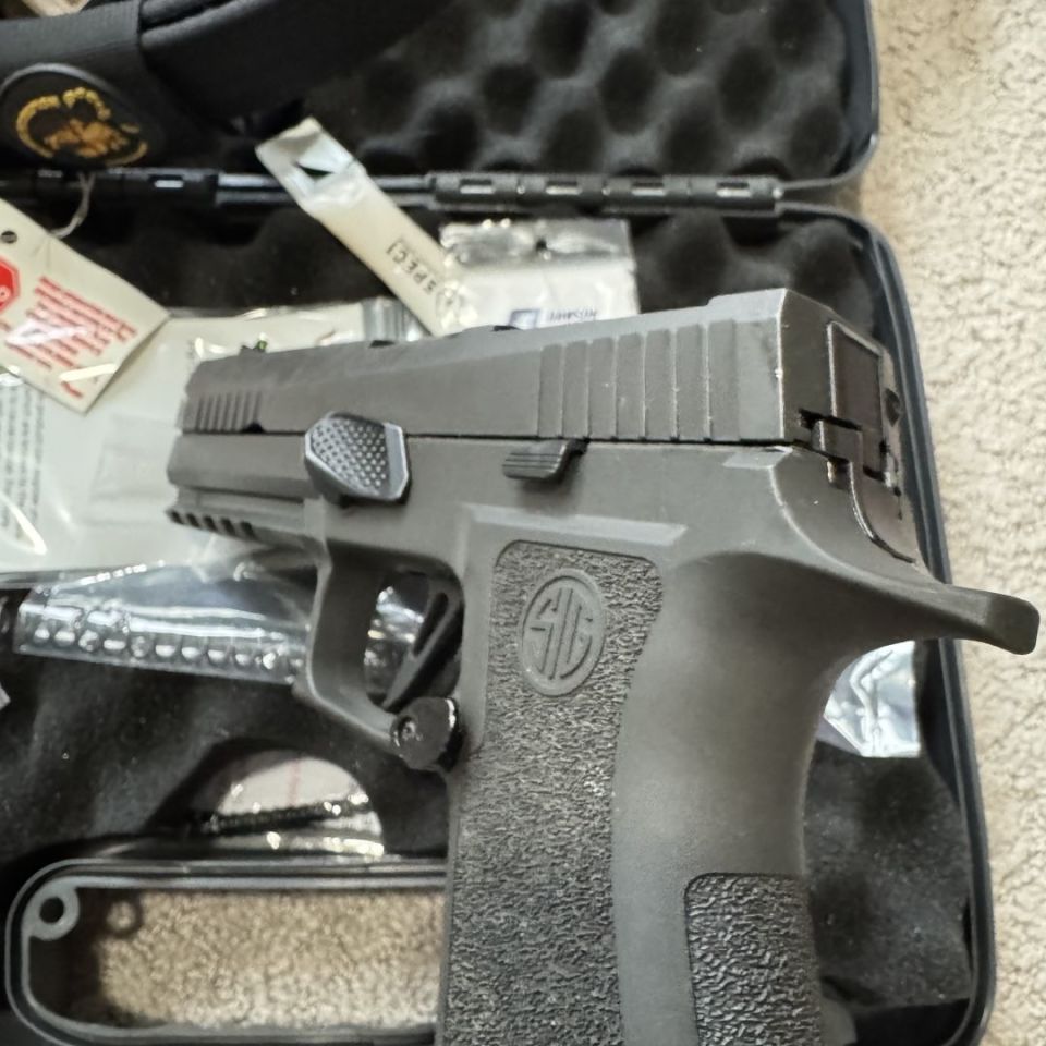 Image 4 - Sig Legion P320 X5 w/ extra