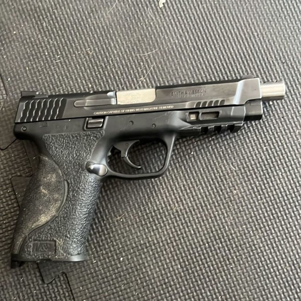 Image 3 - S&w m&p45 2.0