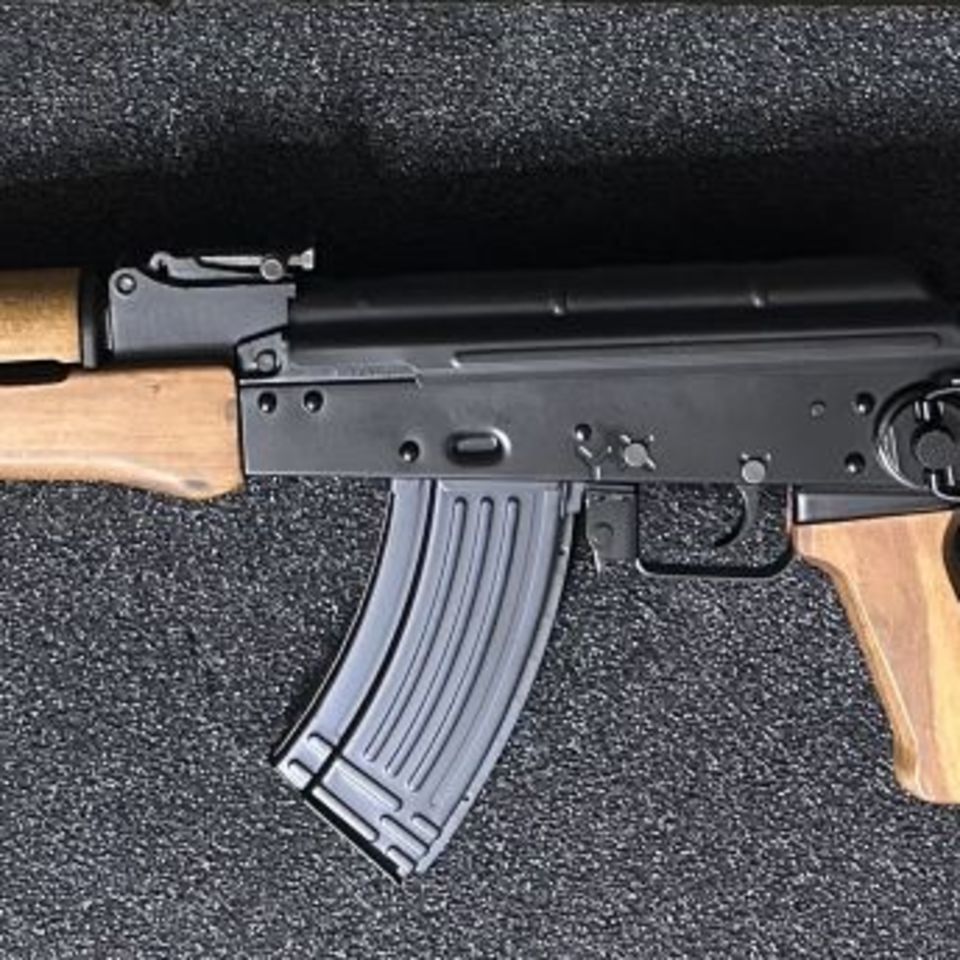 Image 3 - Blackburn AK63D