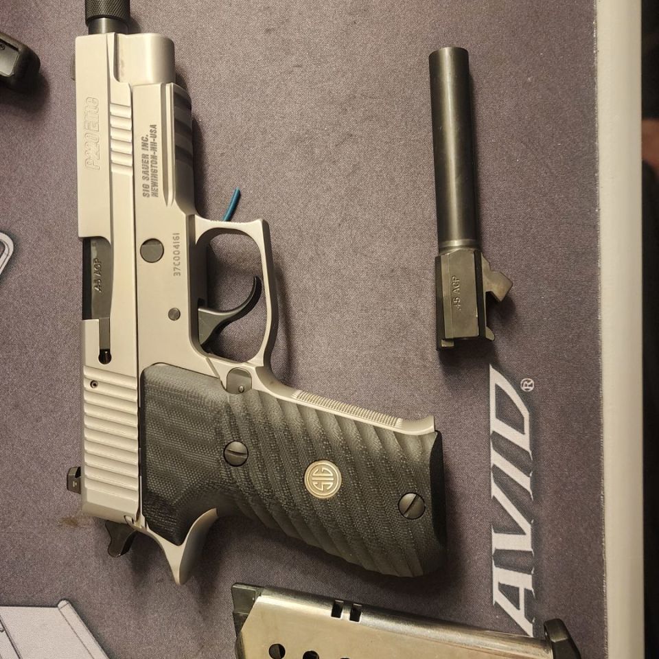 Image 2 - SIG P220 Elite stainless 