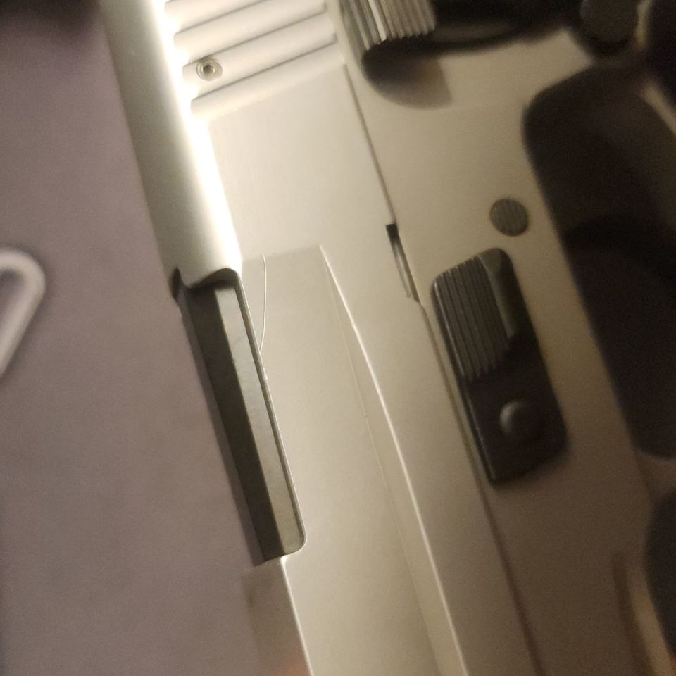 Image 6 - SIG P220 Elite stainless 