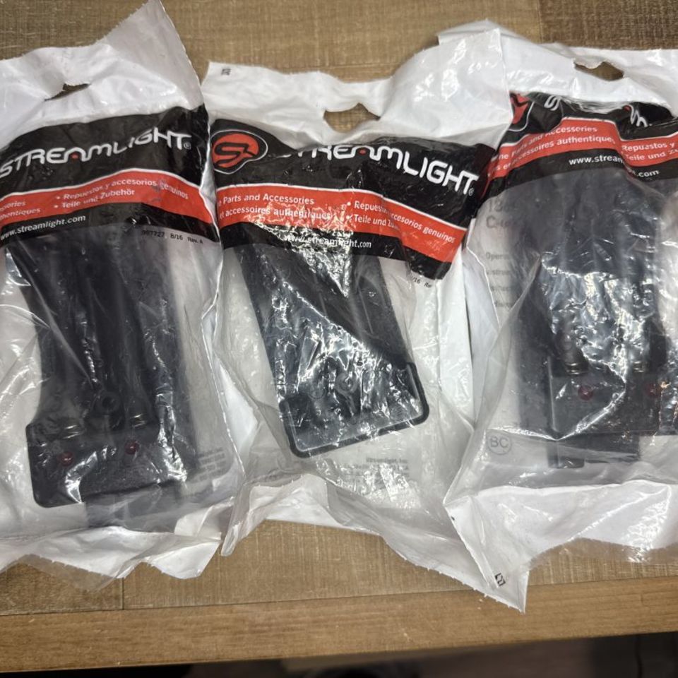 Image 1 - Streamlight 18650 Charger