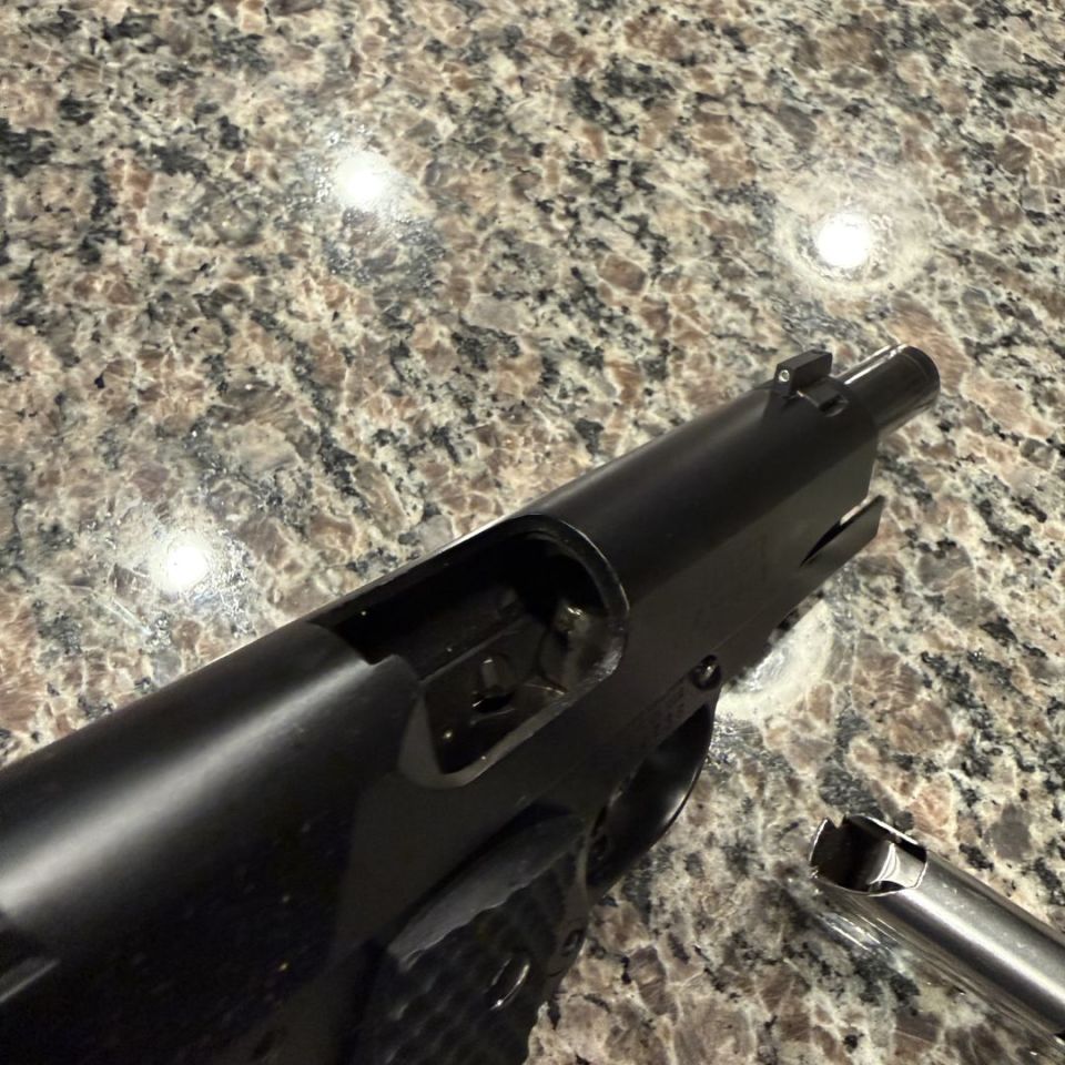 Image 4 - Les Baer black Baer 