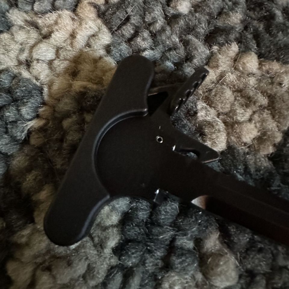 Image 3 - KAC Charging Handle 