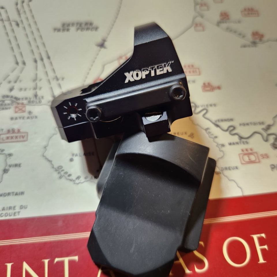 Image 1 - Xoptec rd-04 Elcan red dot