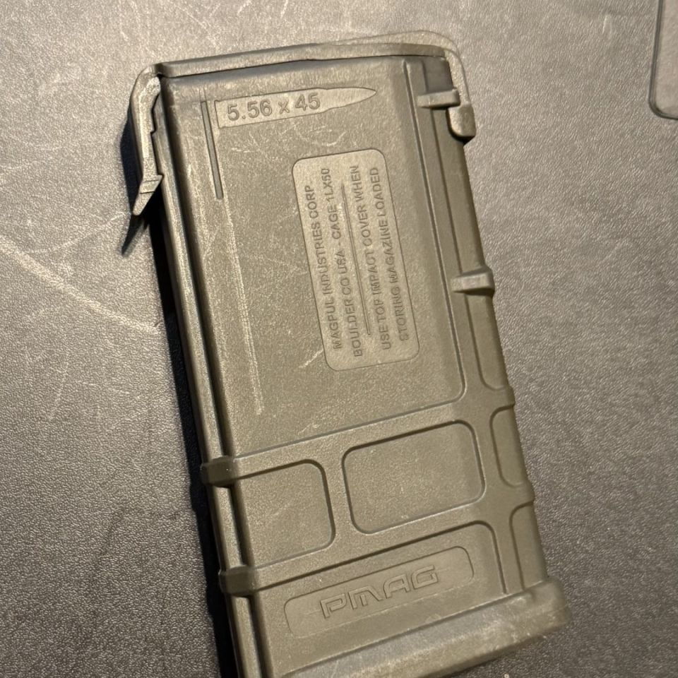 Image 2 - Magpul straight 20 rounder