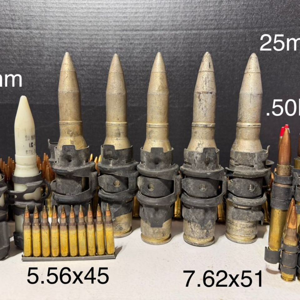 Image 3 - 25mm Links