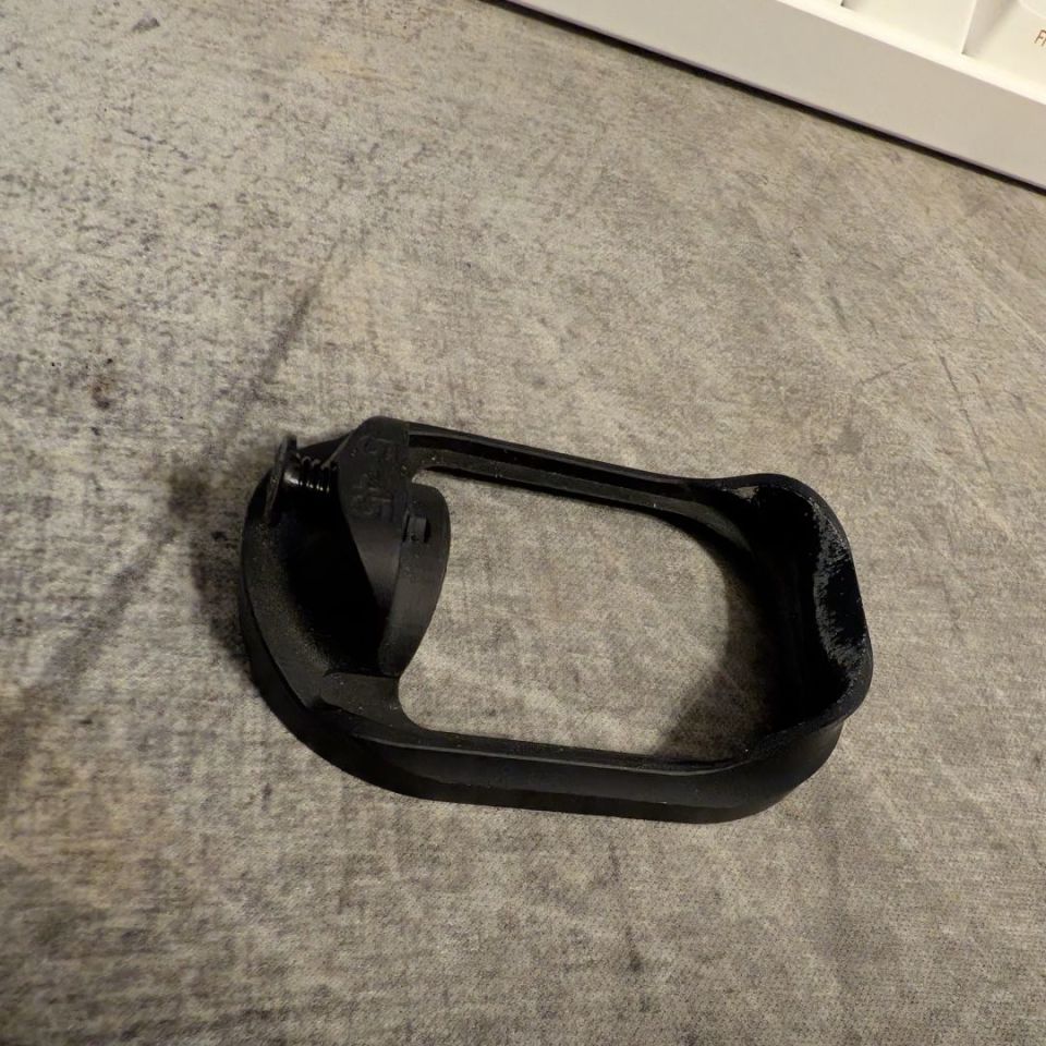 Image 1 - SLR Magwell Glock 5/45 USED