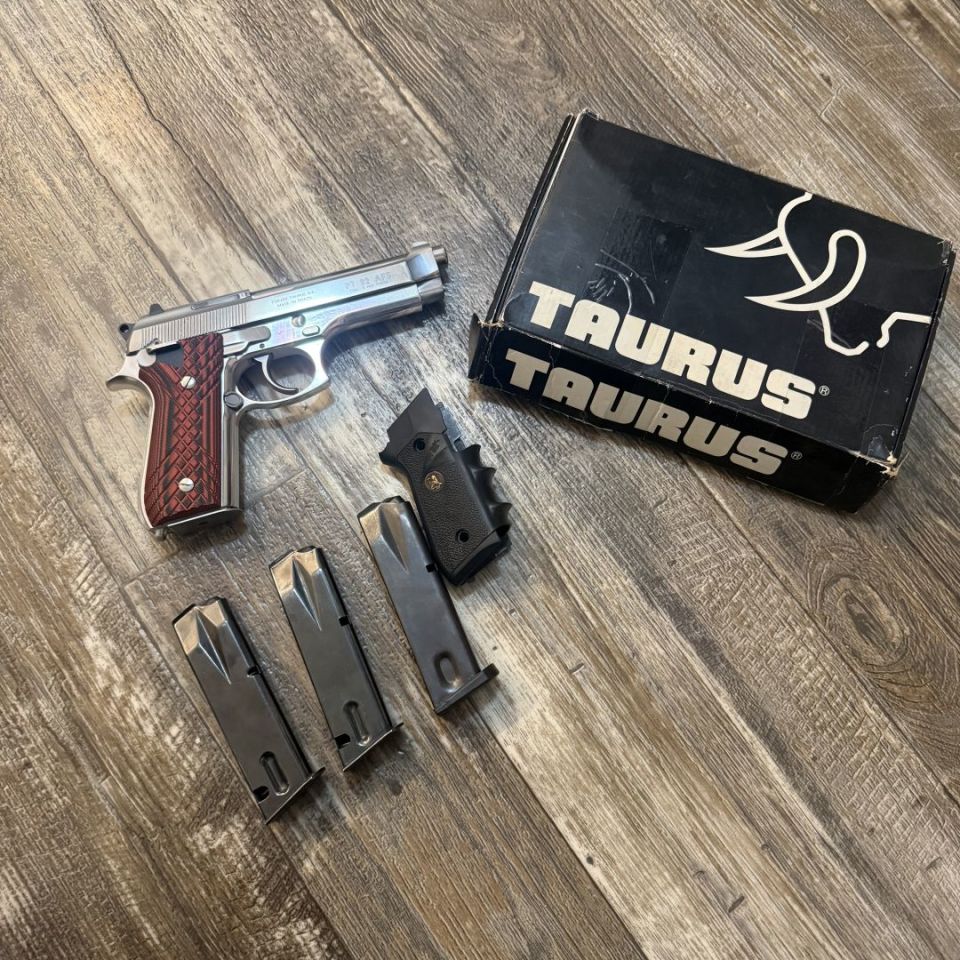Image 2 - Taurus pt 92 afs 