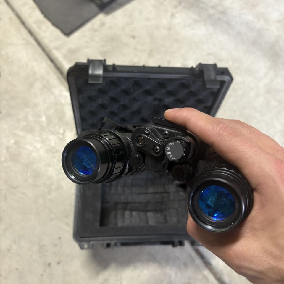 Image 2 - PVS15 with Elbit WP M22 tubes