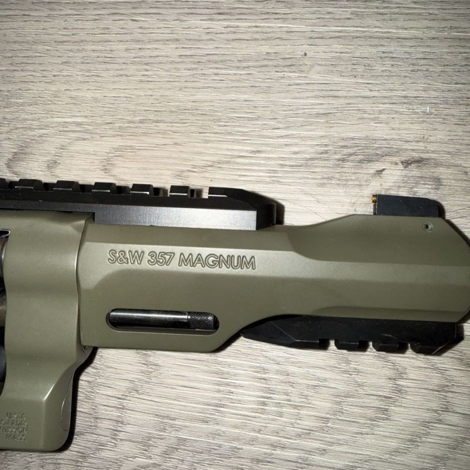 Image 4 - S&W trr8 327 357 Moss 