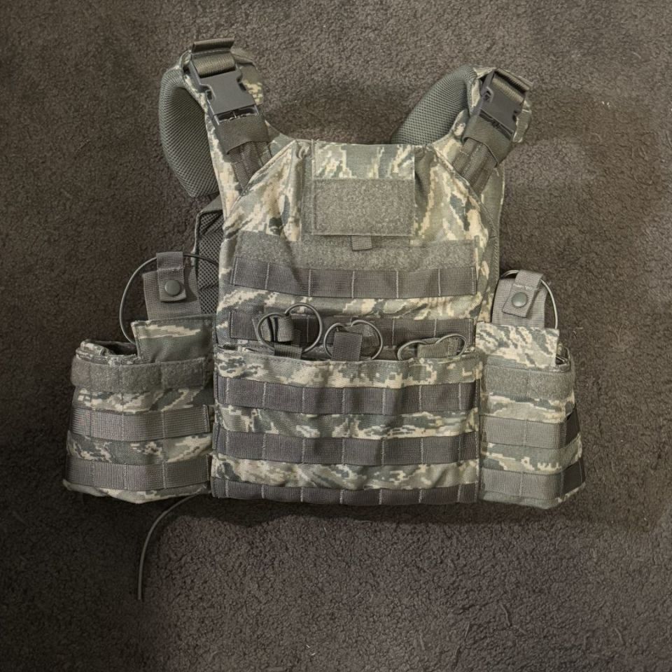 Image 1 - ABU Geronimo T3 quad release 