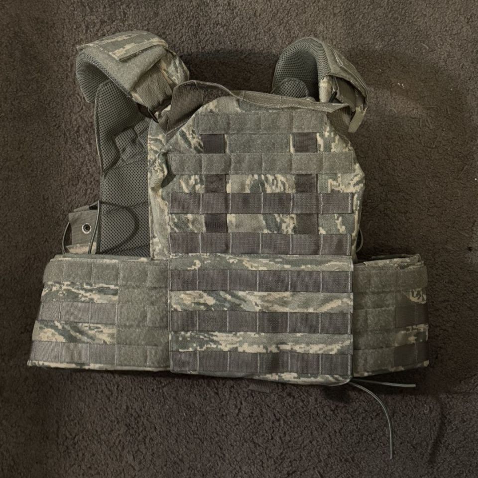 Image 2 - ABU Geronimo T3 quad release 