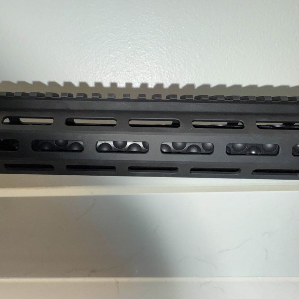 Image 3 - Knights Armament SR-25 upper