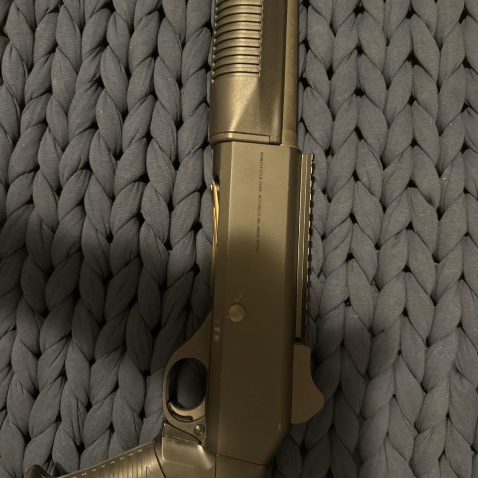 Image 3 - BenellI M4 Tactical Like New