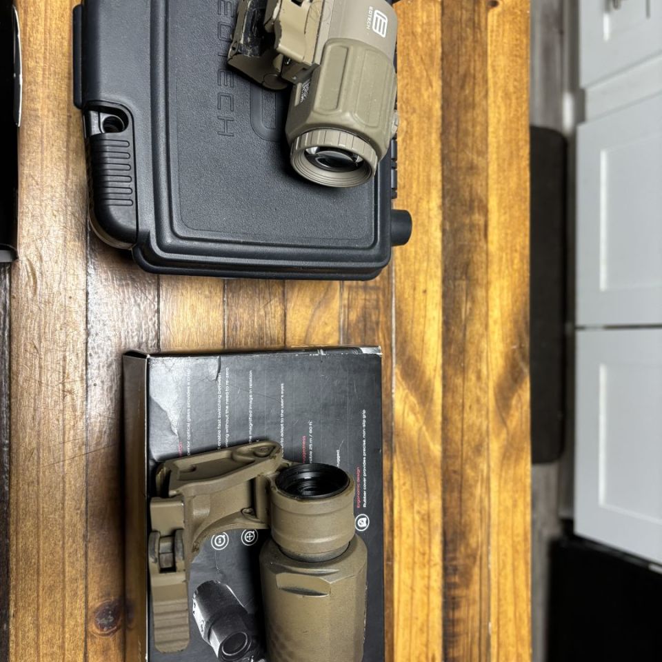 Image 2 - Eotech Aimpoint Surefire Unity