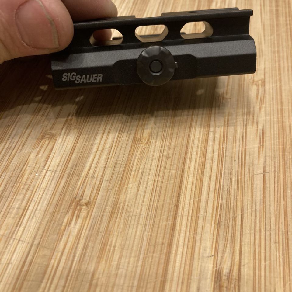 Image 2 - Sig sauer aimpoint comp m4