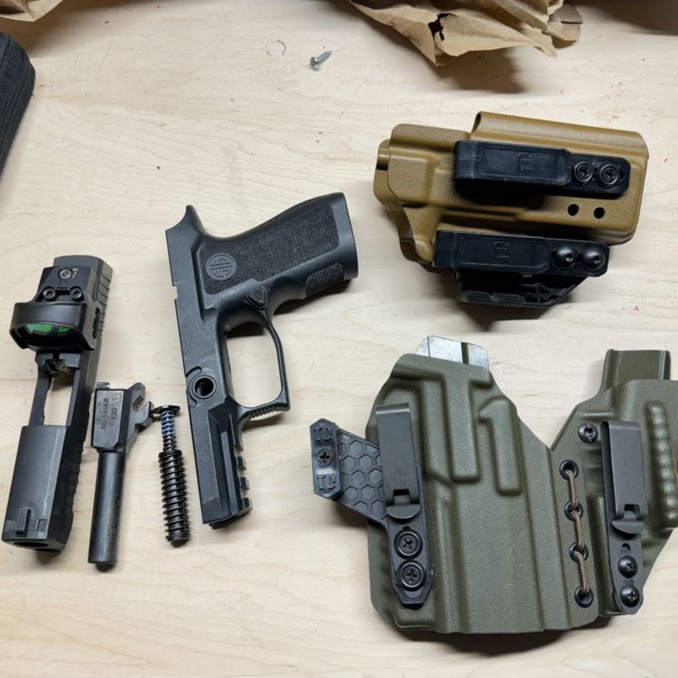 Image 1 - P320 X-Compact kit + extras