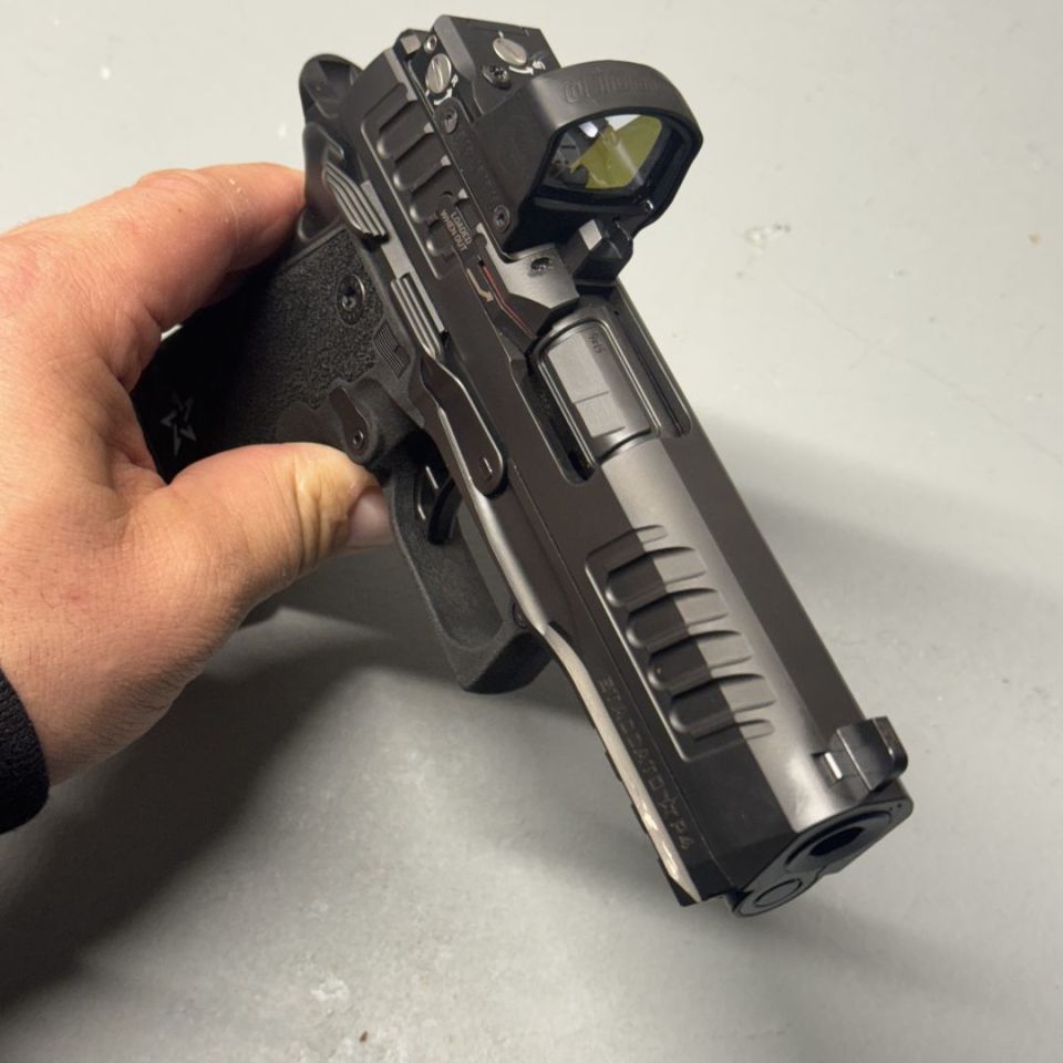 Image 2 - Staccato P4 HD w/ leupold DP