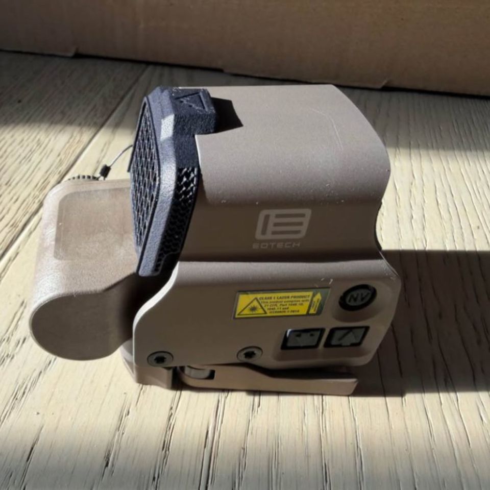 Image 2 - Exps 3-0/ g45 magnifier