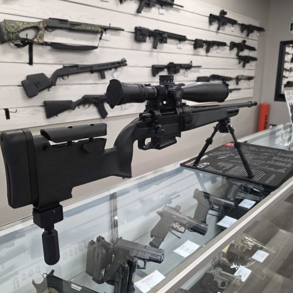 Image 2 - Daniel Defense Delta 5 W/ NF