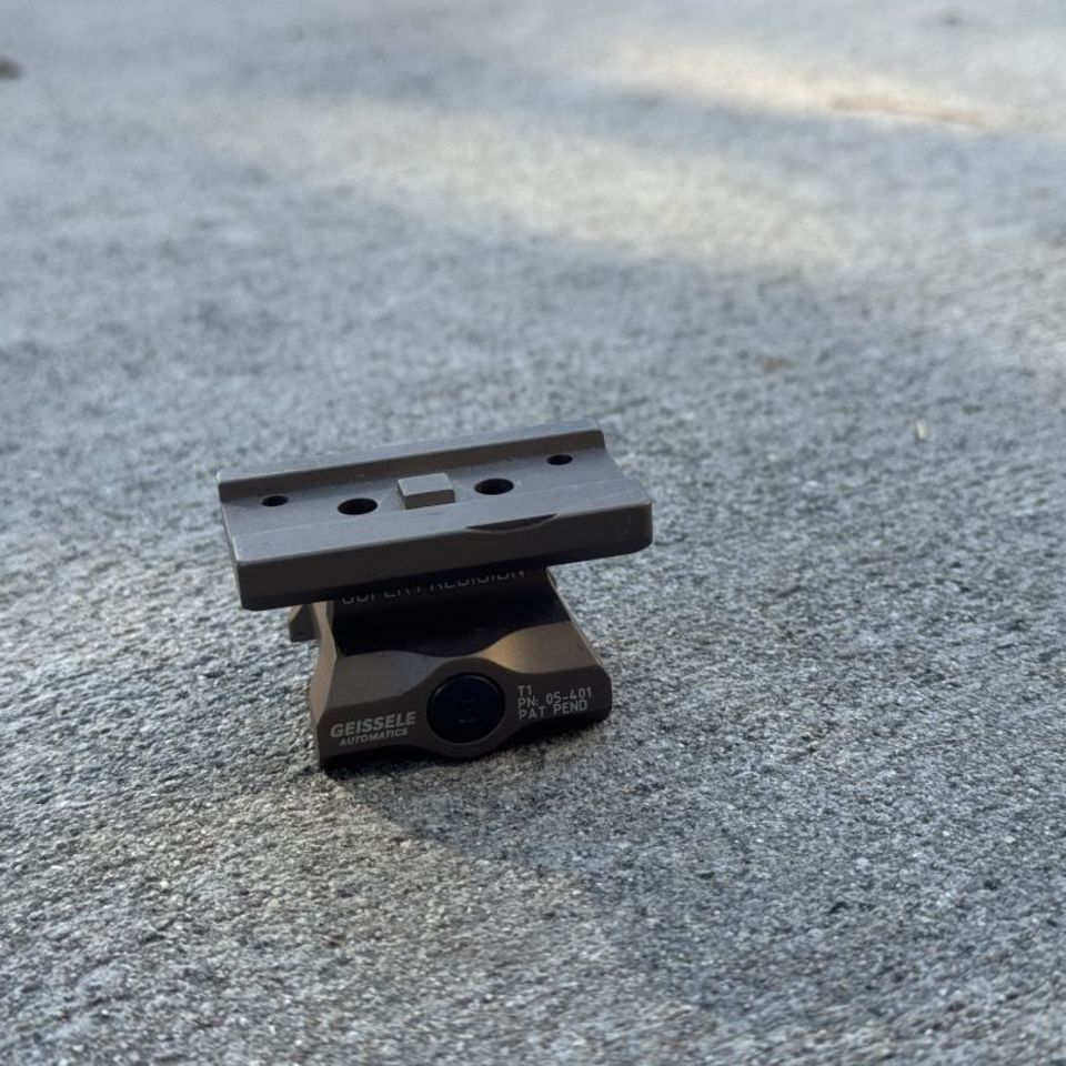 Image 1 - Geissele Absolute Co-Witness