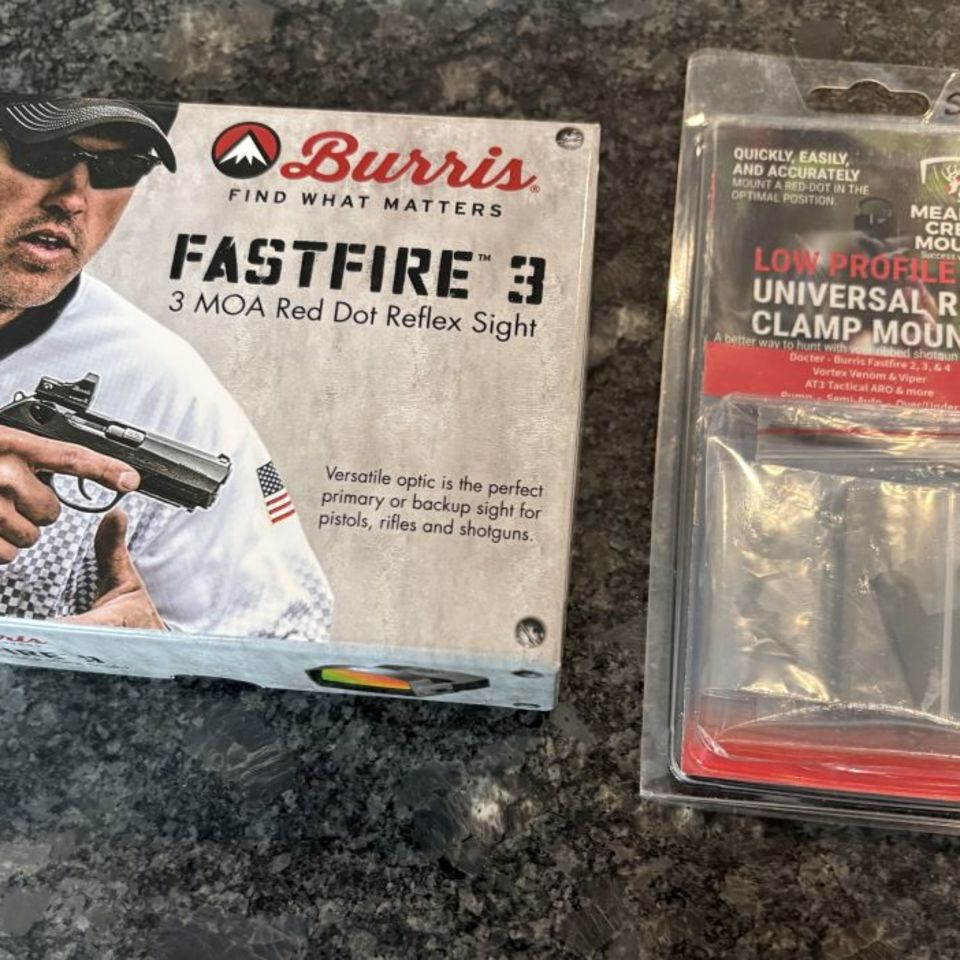 Image 2 - Burris Fast Fire 3 w/rib mount