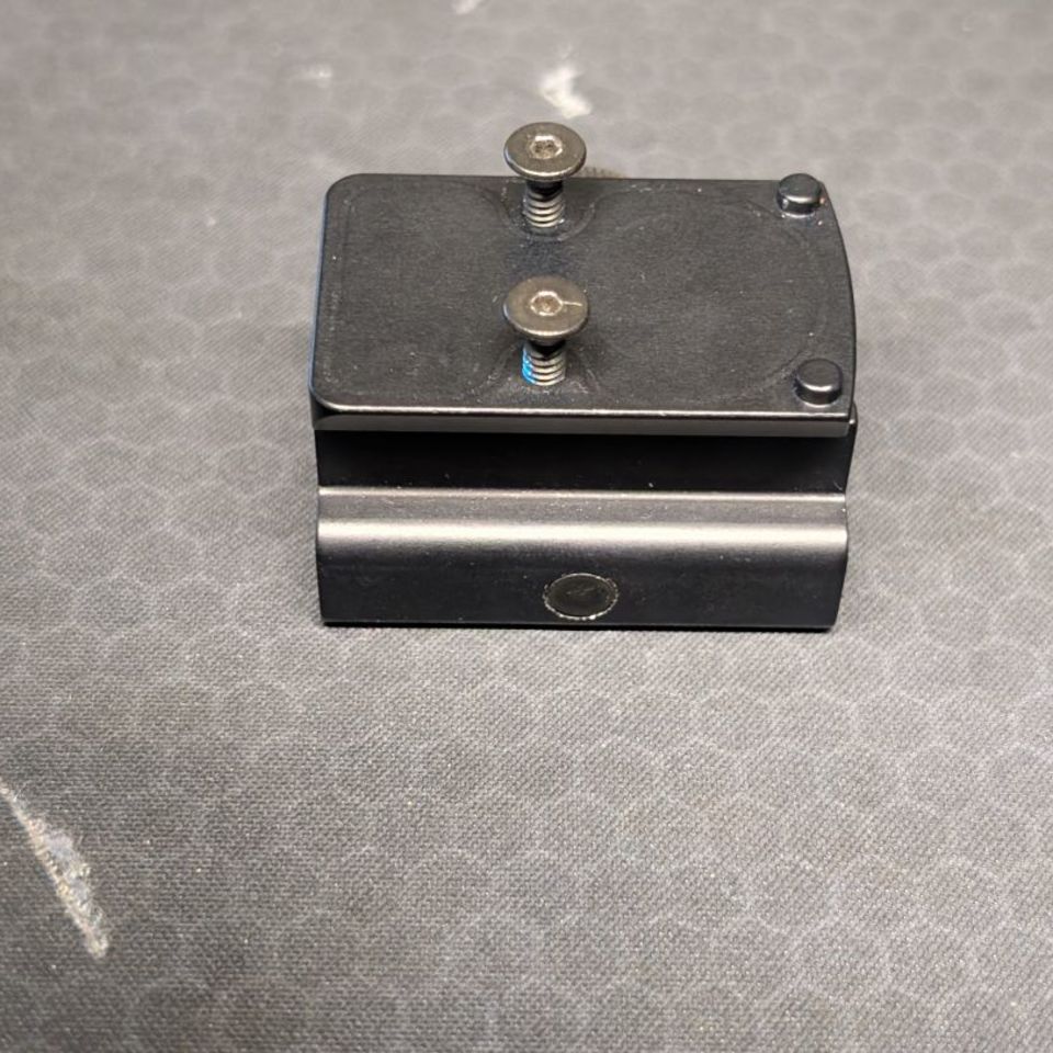 Image 3 - TRIJICON RM34 RMR MOUNT