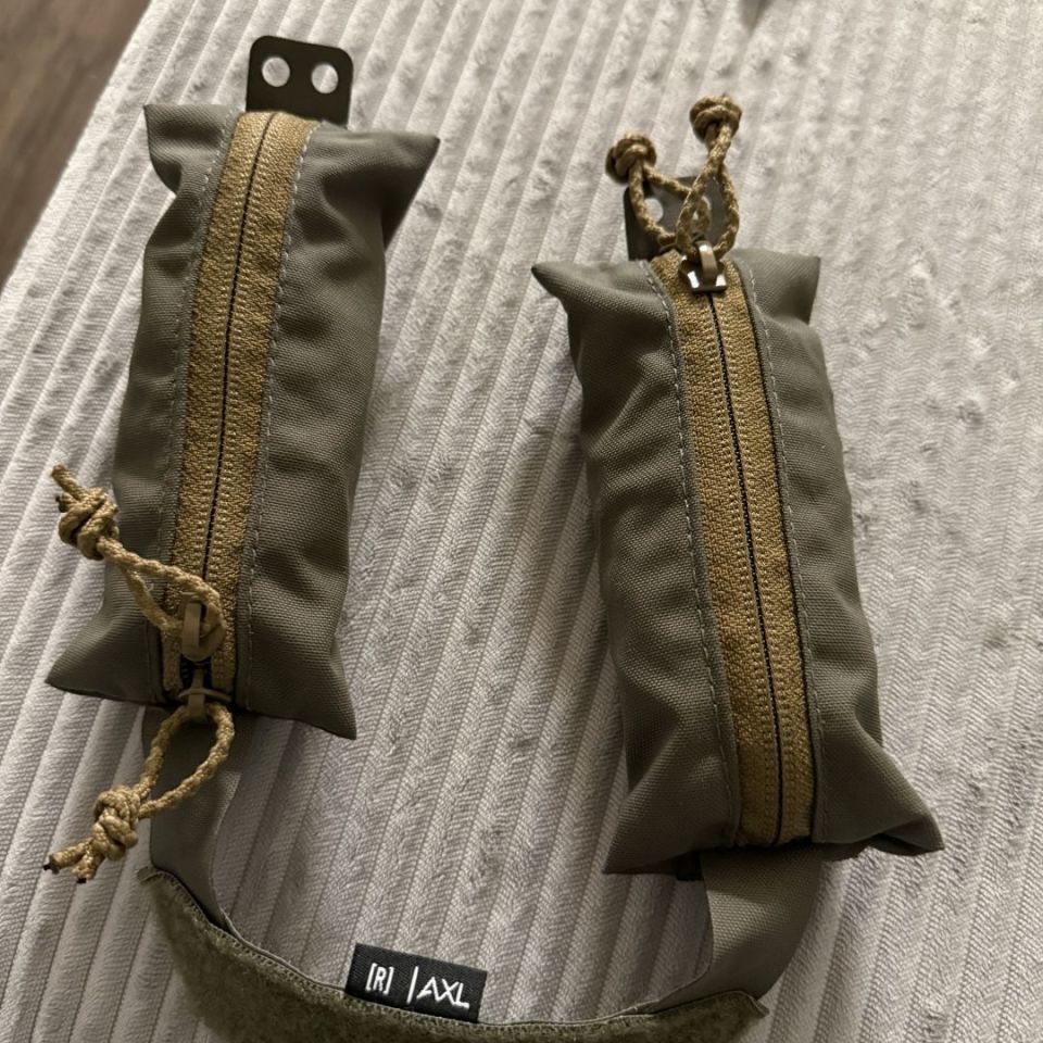 Image 2 - Axl helmet scrim squid