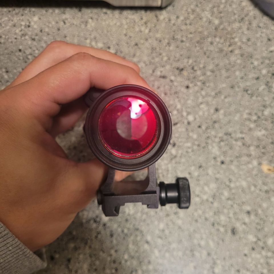 Image 4 - Aimpoint M2 + Wilcox mount 