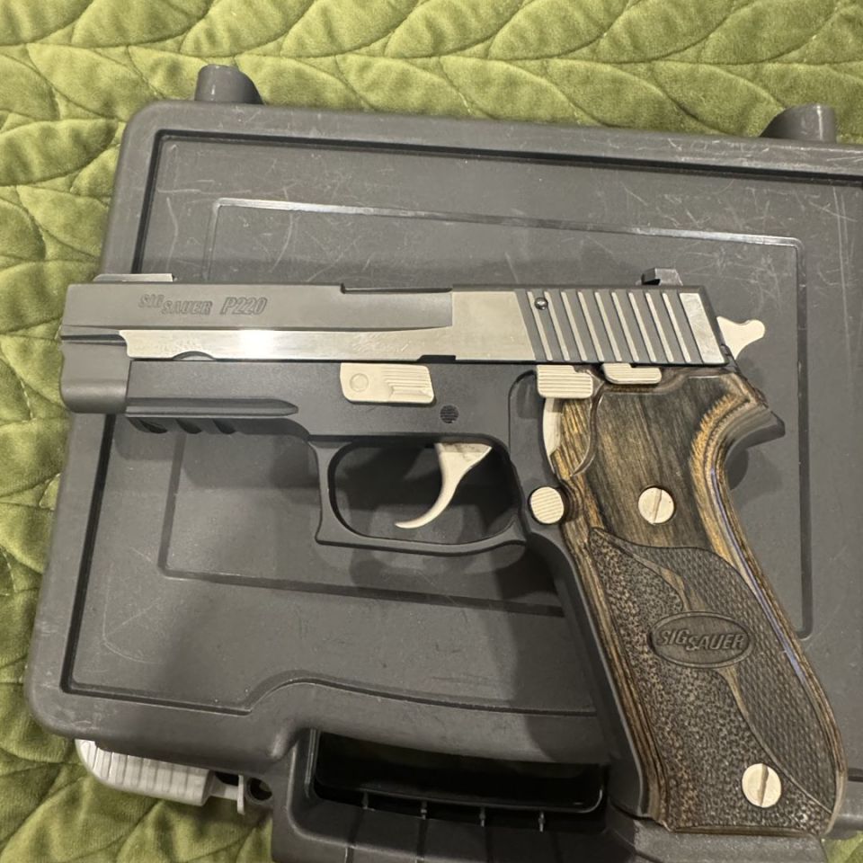 Image 3 - Sig P220 Equinox 45ACP