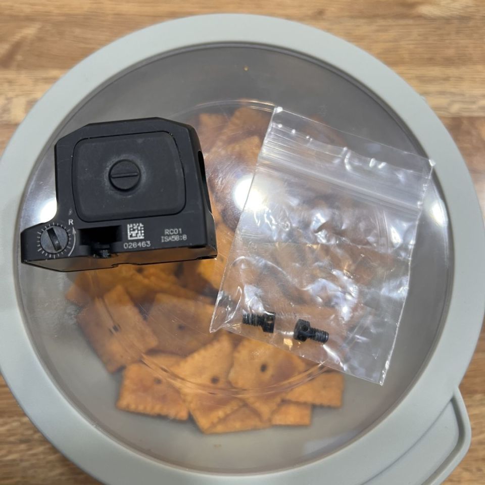 Image 2 - WTS Trijicon RCR