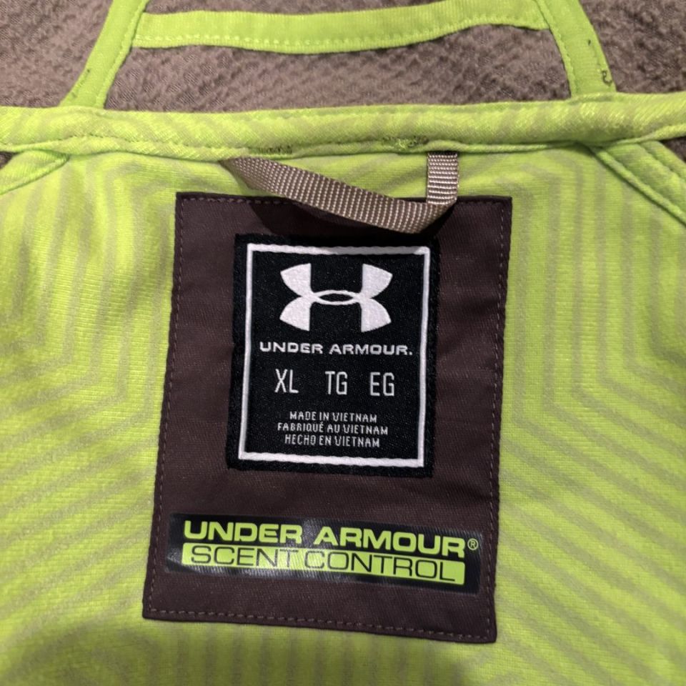 Image 2 - Underarmor XL cold gear coat. 