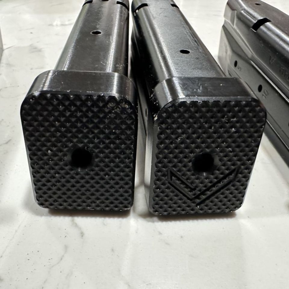 Image 3 - Sig 320 mags 2 legion mags 