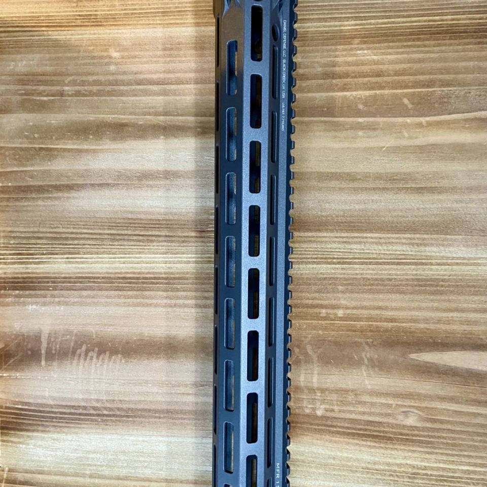 Image 4 - DD V7 16" Barrel and Handguard