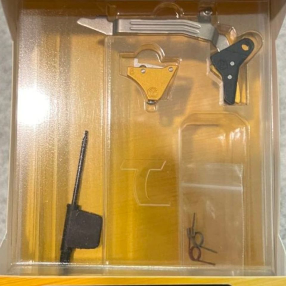 Image 1 - Alpha Glock 5 gold