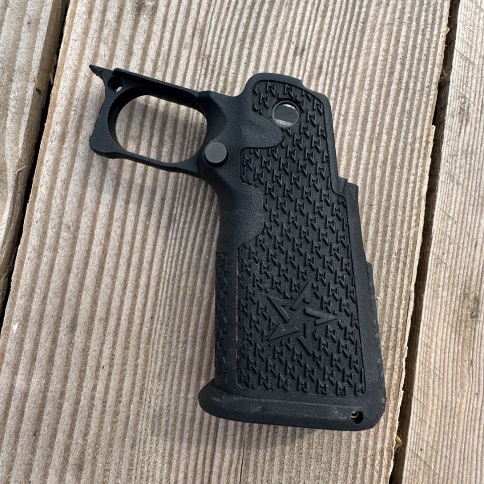 Image 2 - Staccato P gen ll grip