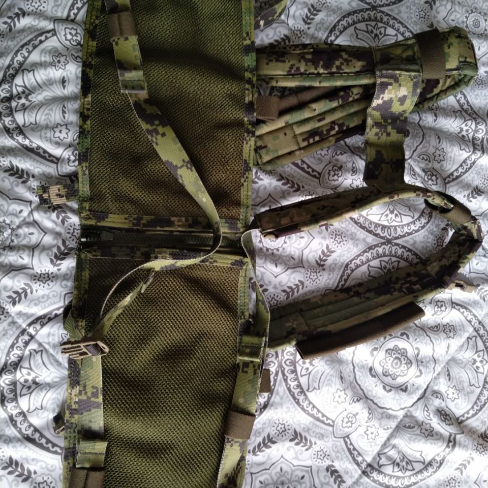 Image 2 - Eagle Industries Chest Rig