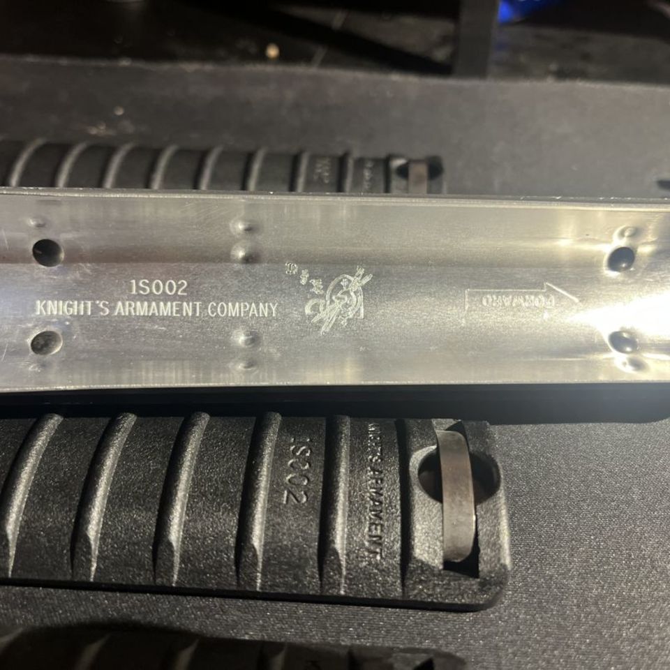 Image 2 - KAC Quadrail W/ ribs+grip