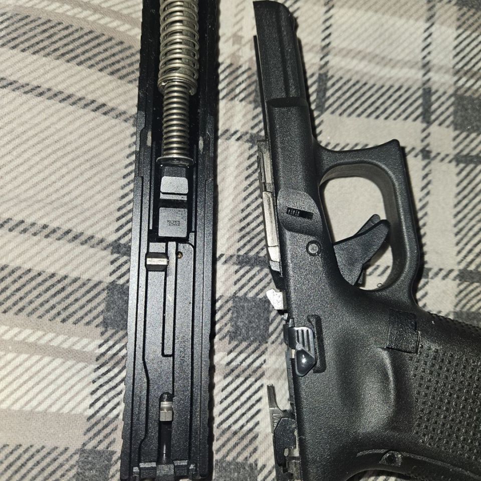 Image 2 - Unfired G19.5 with extras