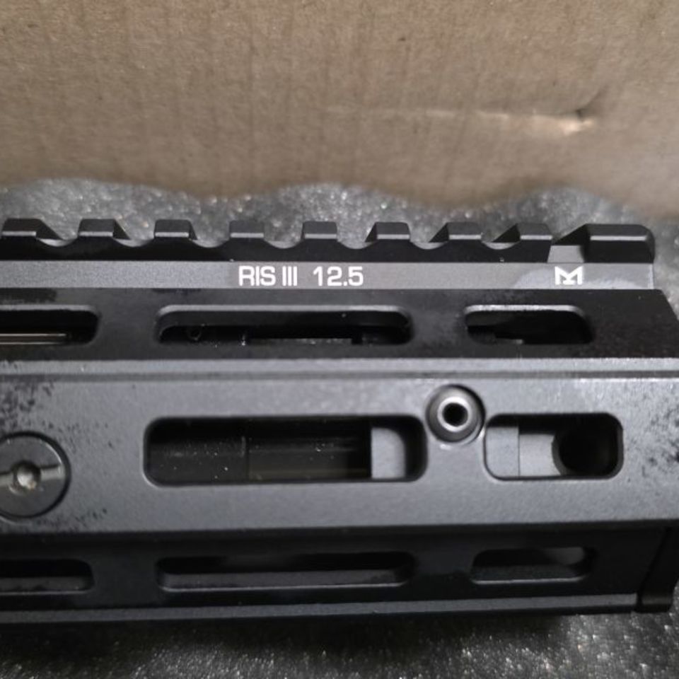 Image 4 - BNIB Daniel Defense M4A1 RIII